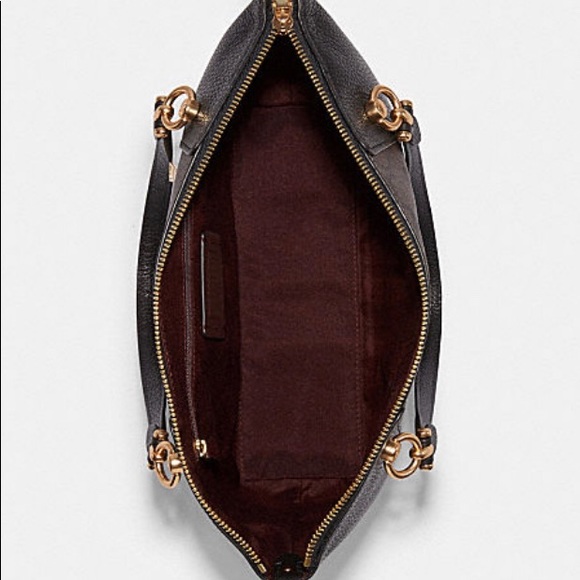 Coach - Picture 7 of 8